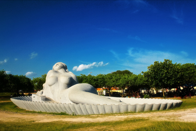 The Jalakanyaka Mermaid Statue.  Photo © by Arun Sankar.