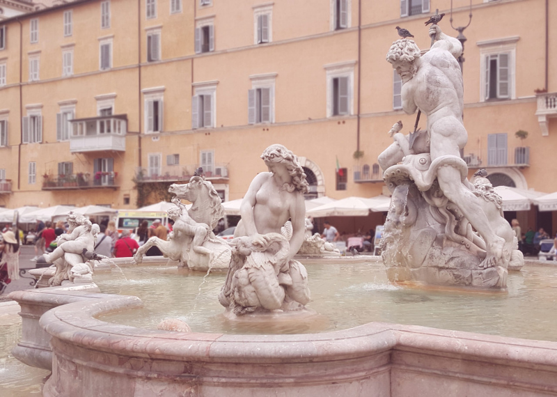 Fontana di Nettuno in Rome.  Photo © by Philip Jepsen.