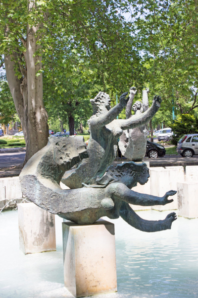 Mermaid fountain in Budapest.  Photo © by János Gömöri