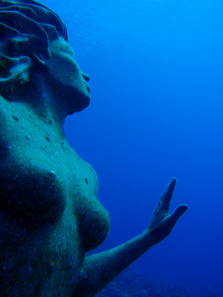 Amphitrite mermaid statue.  Photo © by Gareth Arnatha.