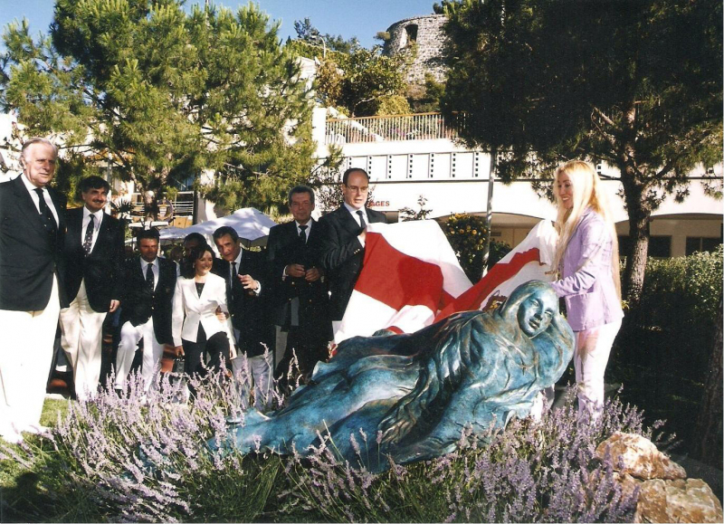L'Ange Des Mers unveiling by Prince Albert of Monaco at the Yacht Club.