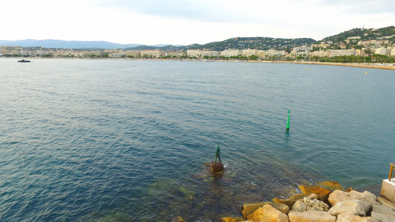 Mermaid Atlante in Port Canto, Cannes.  Photo © by Philip Jepsen