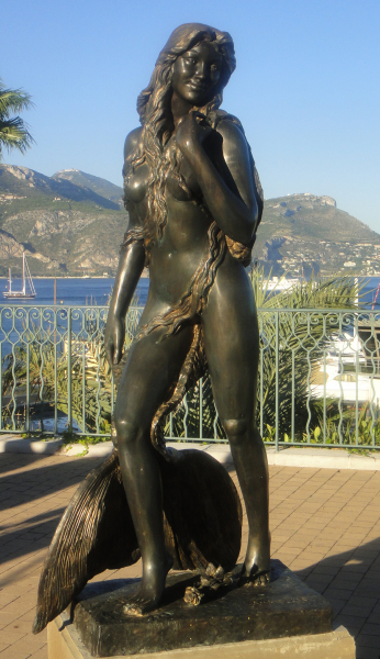 Ama du Cap Ferrat mermaid statue.  Photo courtesy of Amaryllis.