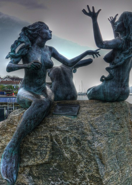 Drøbak Mermaid Statues.  Photo © by Steve Lewis.