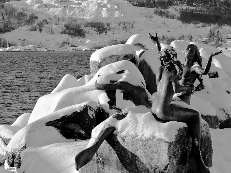 Drøbak Mermaid Statues.  Photo © by Vidar Ringstad.