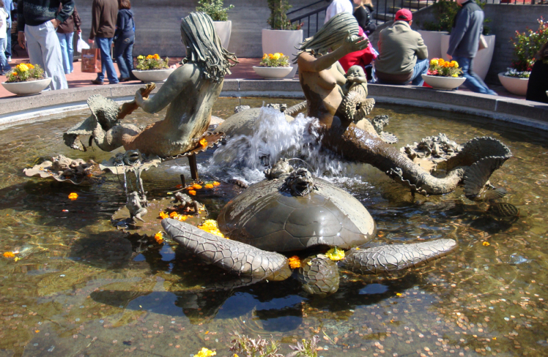 Mermaid Statues in Ghirardelli Square.  Photo © by Tyson Villanueva.