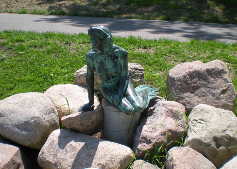 Greenville's Little Mermaid Statue by David Willison.  Photo © by Claudette Baldwin