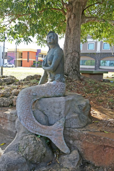 Sirena of Guam mermaid statue in Sirena Park, Hagåtña, Guam. Photo by PremiumArtPhotoGuam
