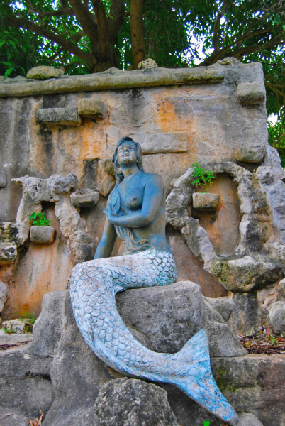 Sirena of Guam mermaid statue in Sirena Park, Hagåtña, Guam