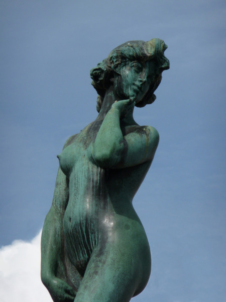 Havis Amanda Statue.