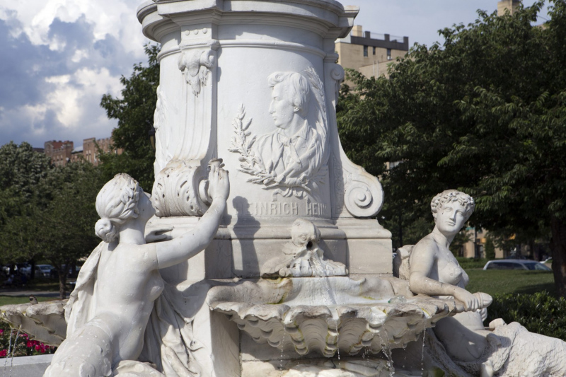 The Heinrich Heine Lorelei Fountain.  Photo © by Brian Benton.