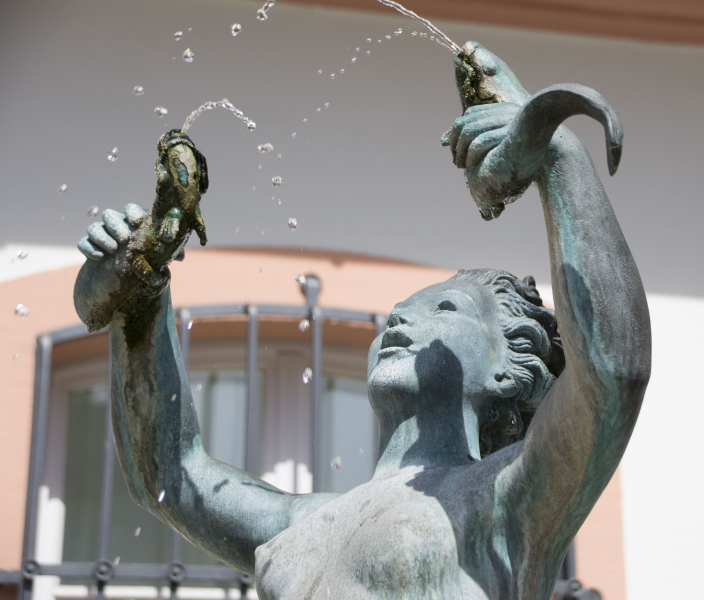 Mermaid Statue in Mainz, Germany.  Photo © Svenya Thundiyil