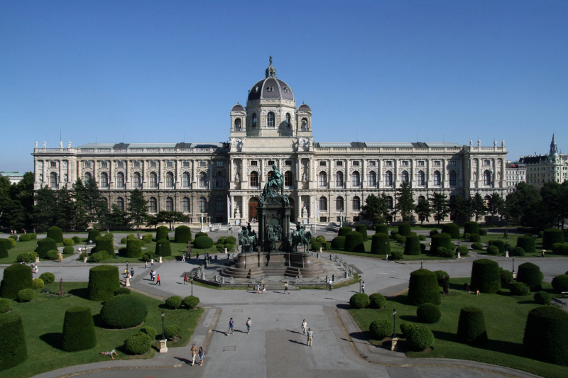 Maria-Theresein-Platz, Kunsthistorisches Museum Wien.  Photo by Manfred Werner - Tsui  CC3.0