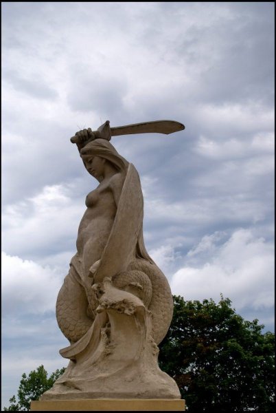 Syrenka of Warsaw at Markiewicza Bridge. Photo © millotaurus
