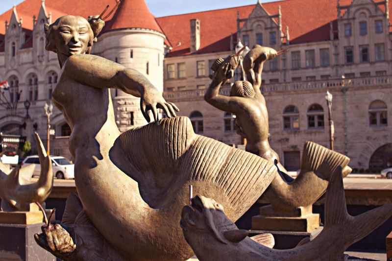 "Meeting of the Waters" Sculptures.  Photo © by Linda Nguyen.