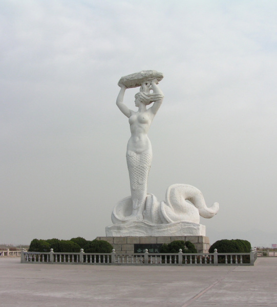 Nuwa Mermaid Goddess of Shenzhen.  Photo © by William Long.