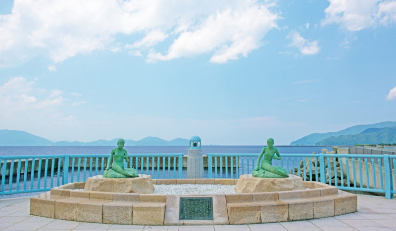 The mermaids at Obama Beach in Japan.  Photo © Emily Ann Mahon.