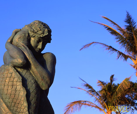 Mermaid Statue on Okinawa's Moon Beach. Photo by Travel67.com