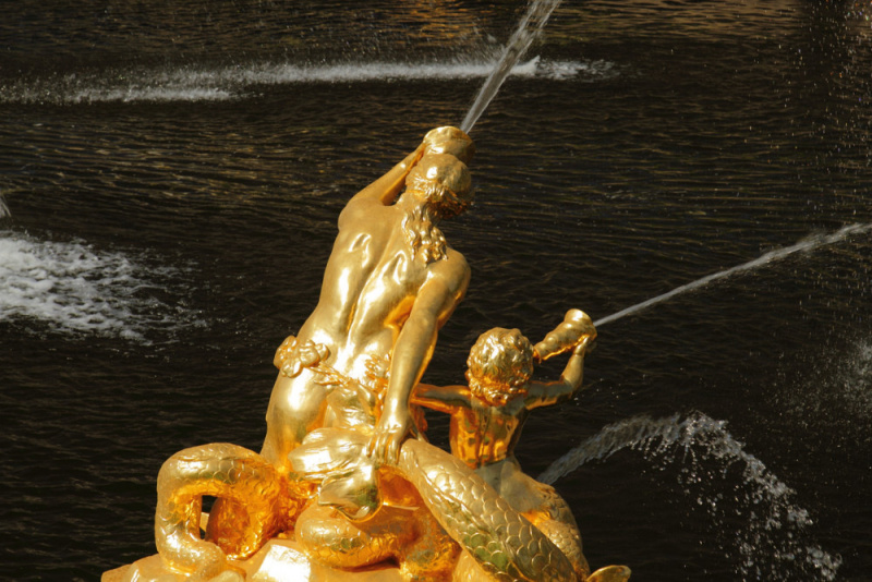 Mermaid statues in Samson Fountain at Peterhof.  Photo by Jonathan Ho.