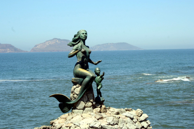 Reina de los Mares mermaid statue in Mazatlán, Mexico