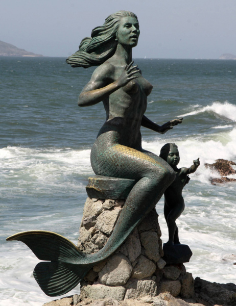 Reina de los Mares statue in Mazatlán, Mexico