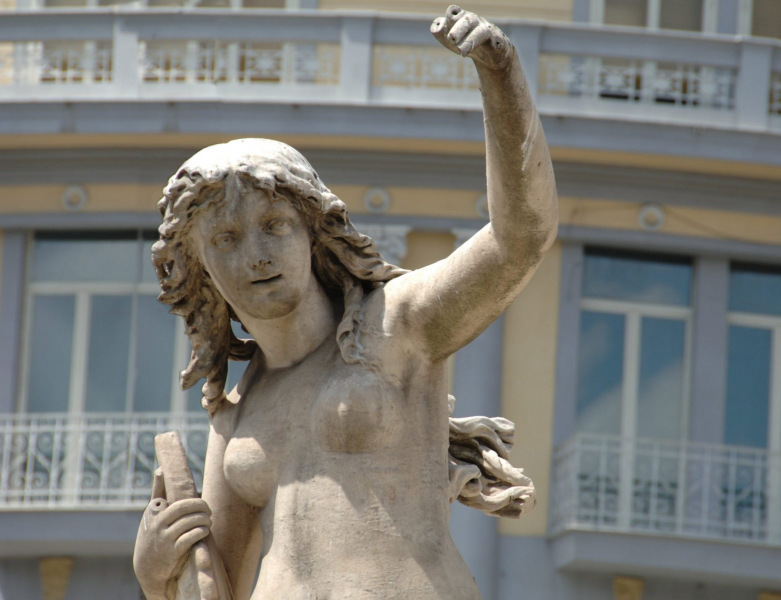 Fontana della Sirena Sannazaro. Photo © by Umberto Mancini.