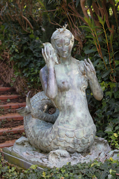 Santa Clotilde Mermaid at the bottom of the Stairway of Mermaids.  Photo © by Paqui.