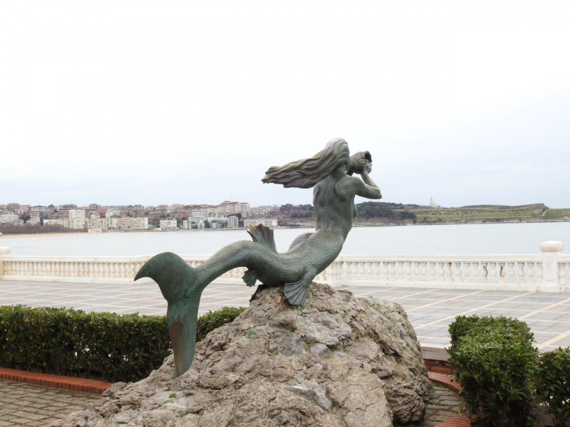 Mermaid statue "Sirena Magdalena" in Santander Spain. Photo © by Philip Jepsen.