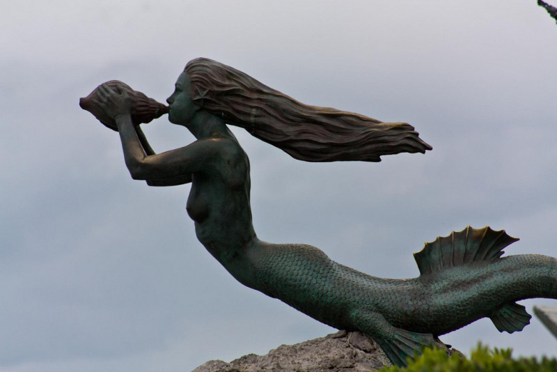 Mermaid statue "Sirena Magdalena" in Santander Spain.  Photo © by Juan Pablo de la Cruz Gutierrez.