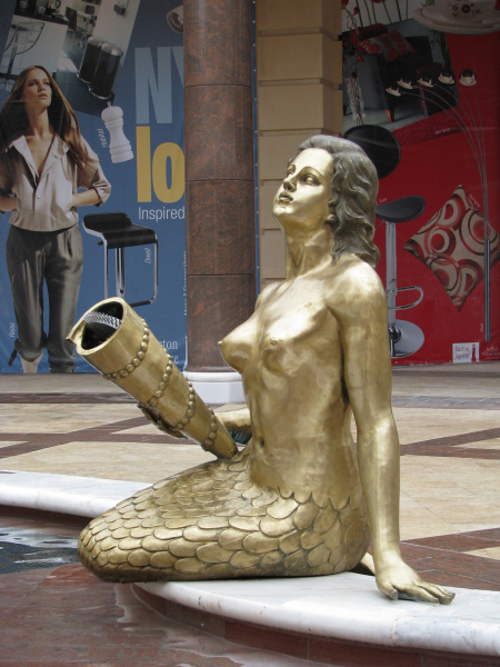 Mermaid Statue at Barton Square Mall.  Photo © Ly Ning.