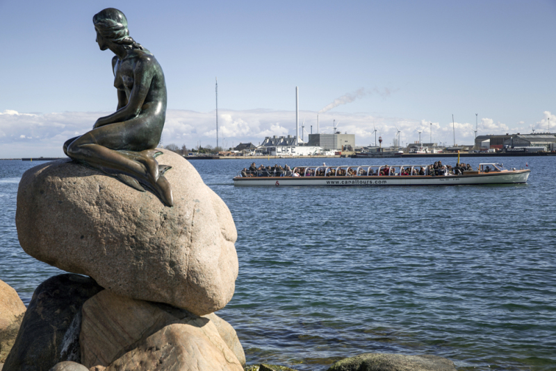 The Little Mermaid (Den Lille Havfrue), Copenhagen.  Photo © by News Øresund - Johan Wessman.
