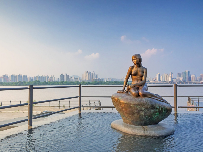 The Little Mermaid in Seoul.  Photo © by Mark Deibert.