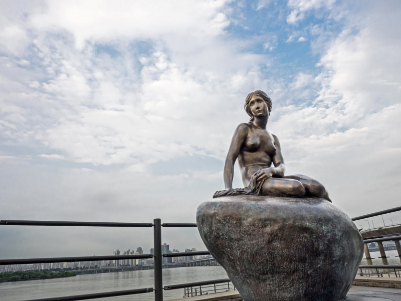 The Little Mermaid in Seoul.  Photo © by Mark Deibert.