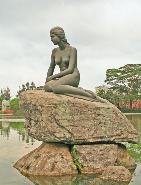 The Little Mermaid in Shenzhen's Window of the World Park.  Photo © by Maria N.