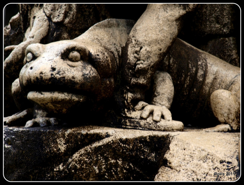Undine Fountain detail.  Photo by Roberto Verzo.