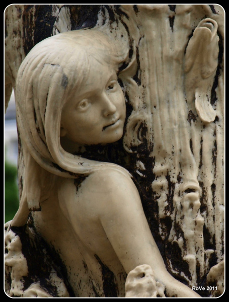 Undine Fountain.  Photo by Roberto Verzo.