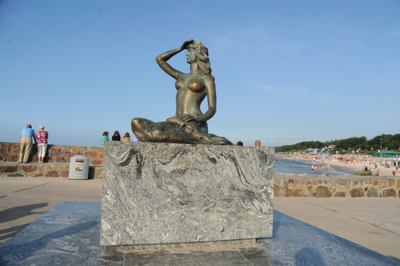 The Ustka Mermaid in Ustka Harbor.  Photo © Lokalna-Organizacja-Turystyczna-Ustka-i-Ziemia-Slupska