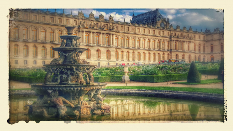 The Pyramid Fountain at Versailles.  Photo © by Philip Jepsen.