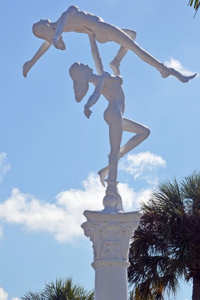 Mermaids at Weeki Wachee.  Photo © by Christopher Schultz.