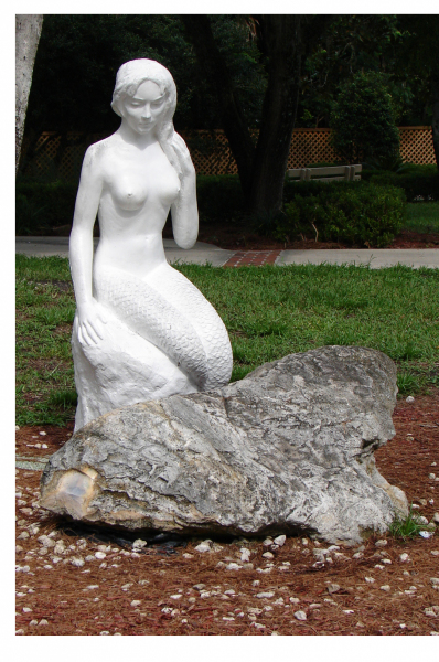 Mermaid at Weeki Wachee.  Photo © by Matt Kelland.