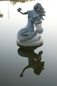 Pearl of the Conchos mermaid sculpture