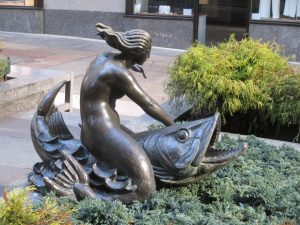 The mermaid sculpture "Will"