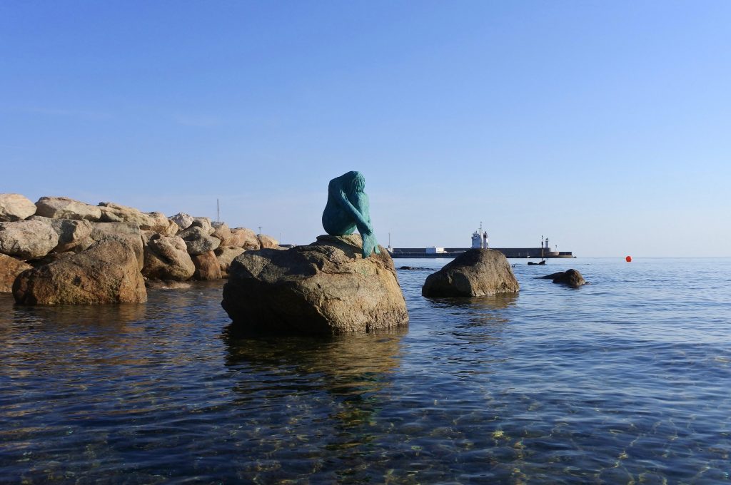Mermaid sculpture in Ile Rousse