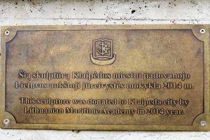 Plaque