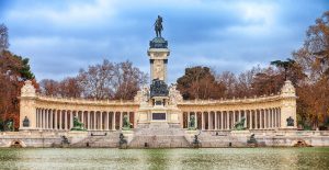 Retiro Park Monument