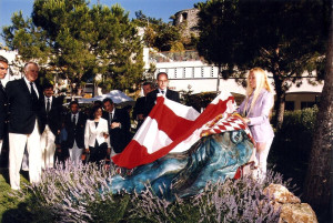 Ange de Mers mermaid statue